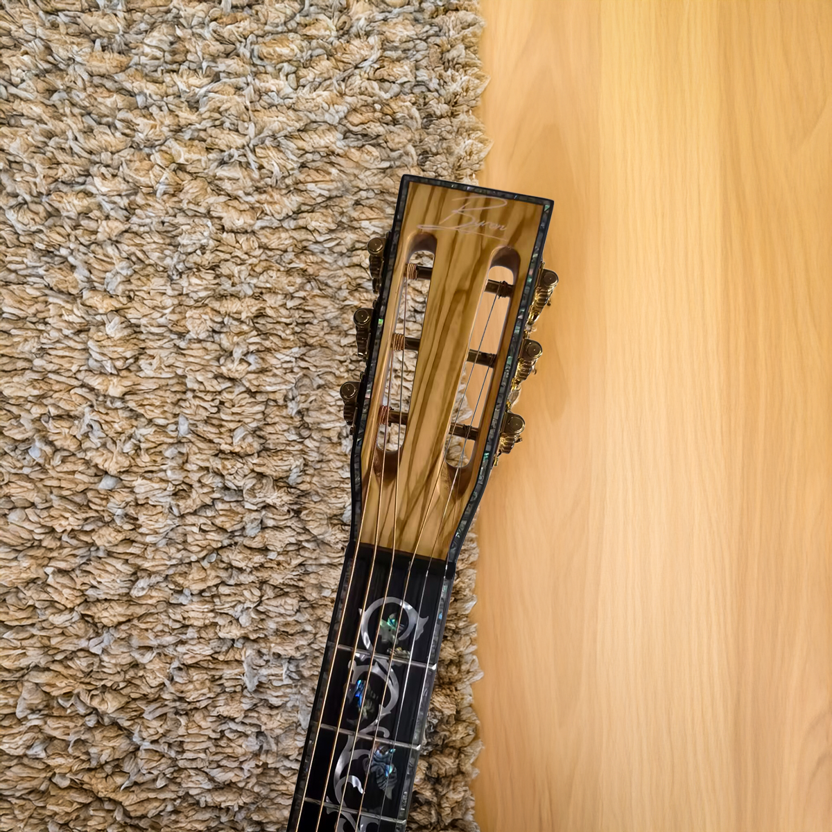 Byron Cherrywood Whisper – J45 Slot Head Transacoustic Guitar