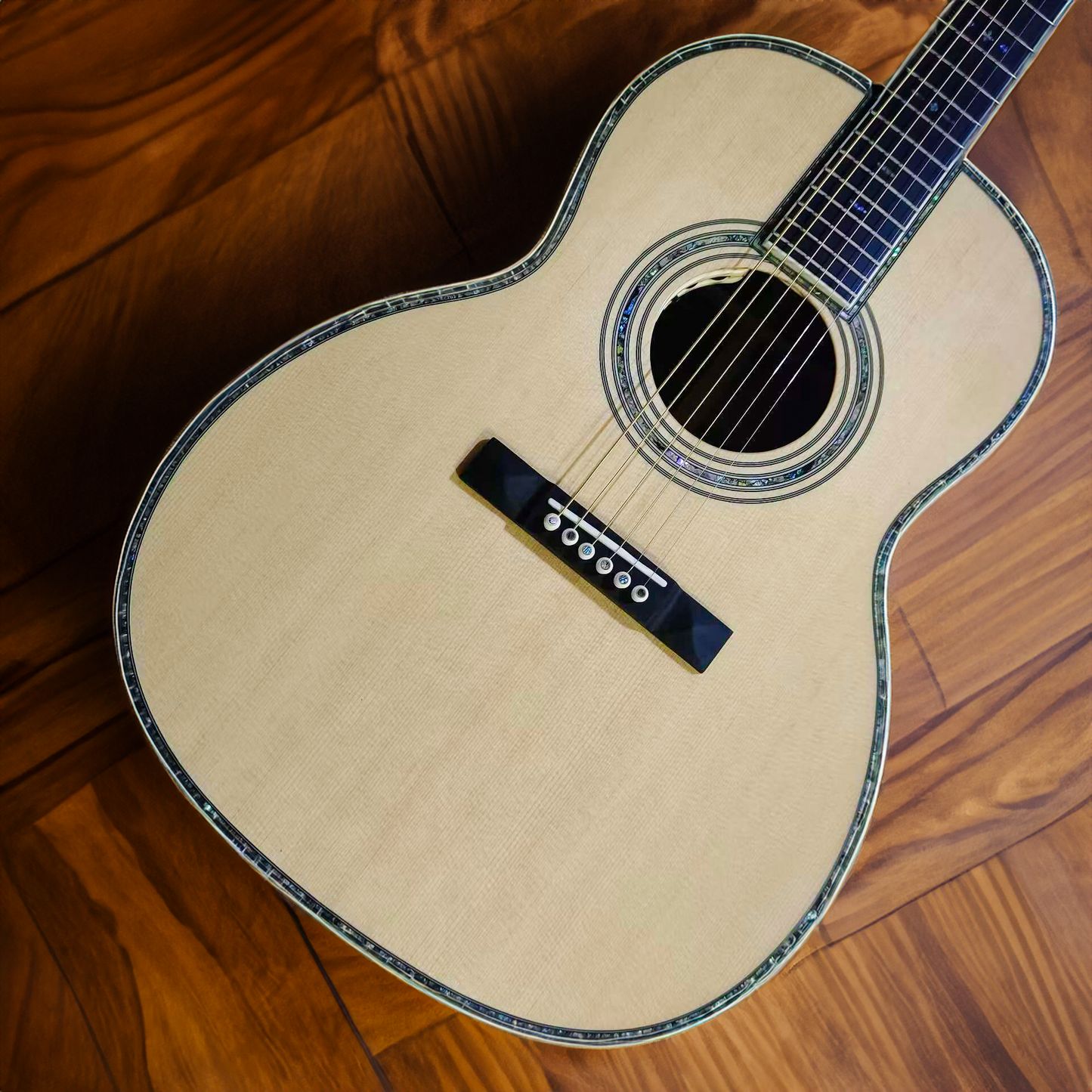 OOO42 Akustikgitarre, handgefertigt mit Schwalbenschwanzverbindung, Byron Custom Shop, Gitarre in voller Größe