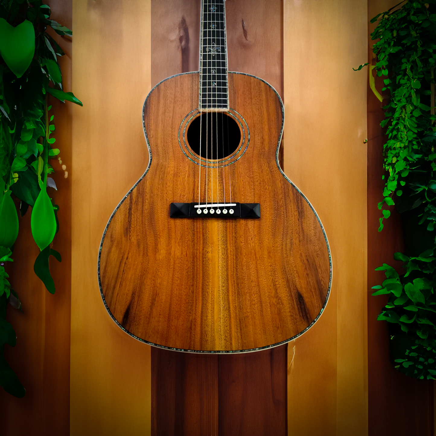 The Beauty Koa: Handgefertigte OOO-Gitarre aus massivem Koa