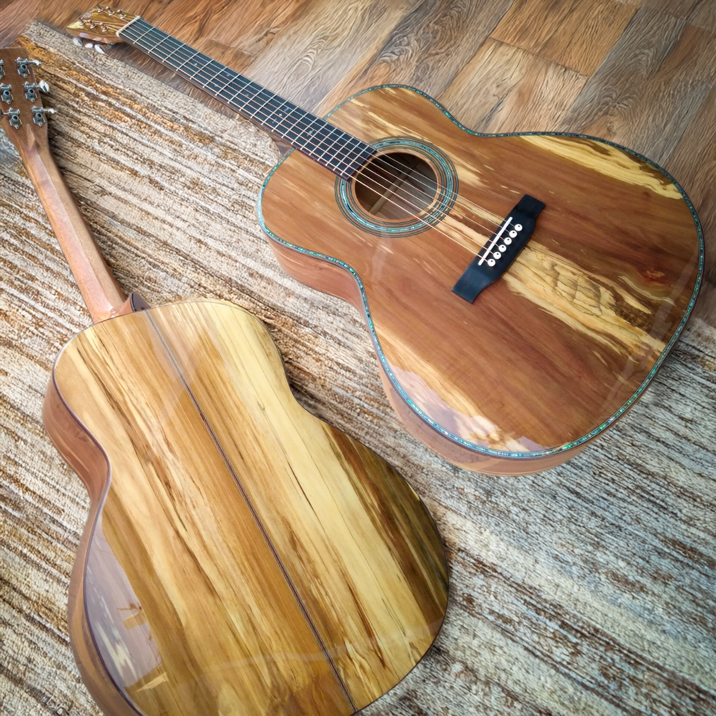 Byron Handmade All-Solid Apple Wood OM Acoustic Guitar – 39"