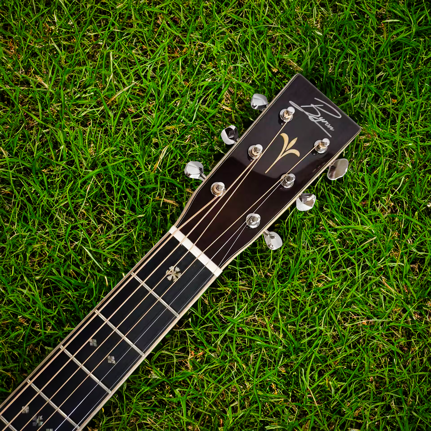 Die Vintage Byron individuell gestaltete D42-Stil Akustikgitarre AAA aus massivem Holz
