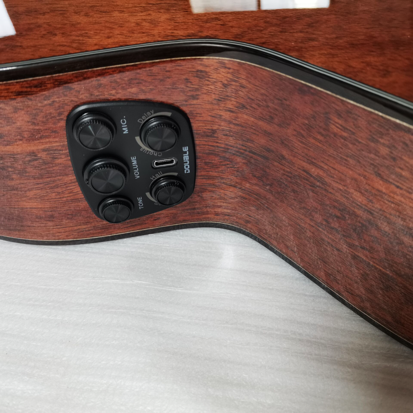 Handgefertigte 12-saitige OO Cutaway-Gitarre
