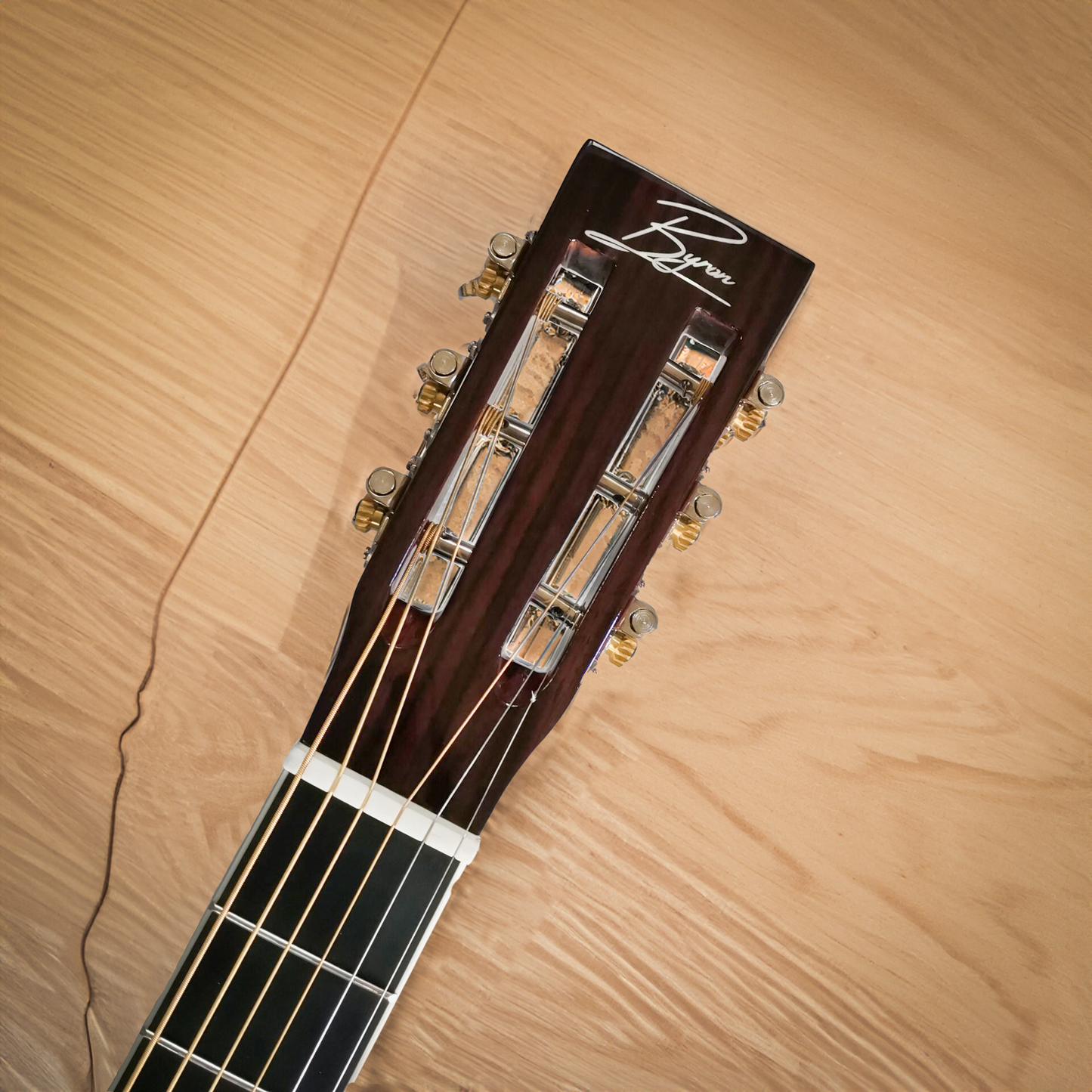 Byron Parlor Guitar with Wide Neck 48mm Natural Gloss