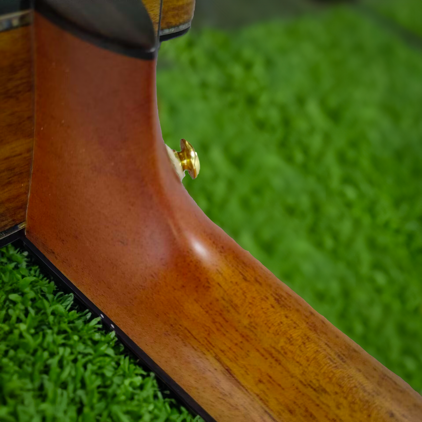 Byron Custom Shop Premium Dünnkorpus Koa Akustik-E-Gitarre