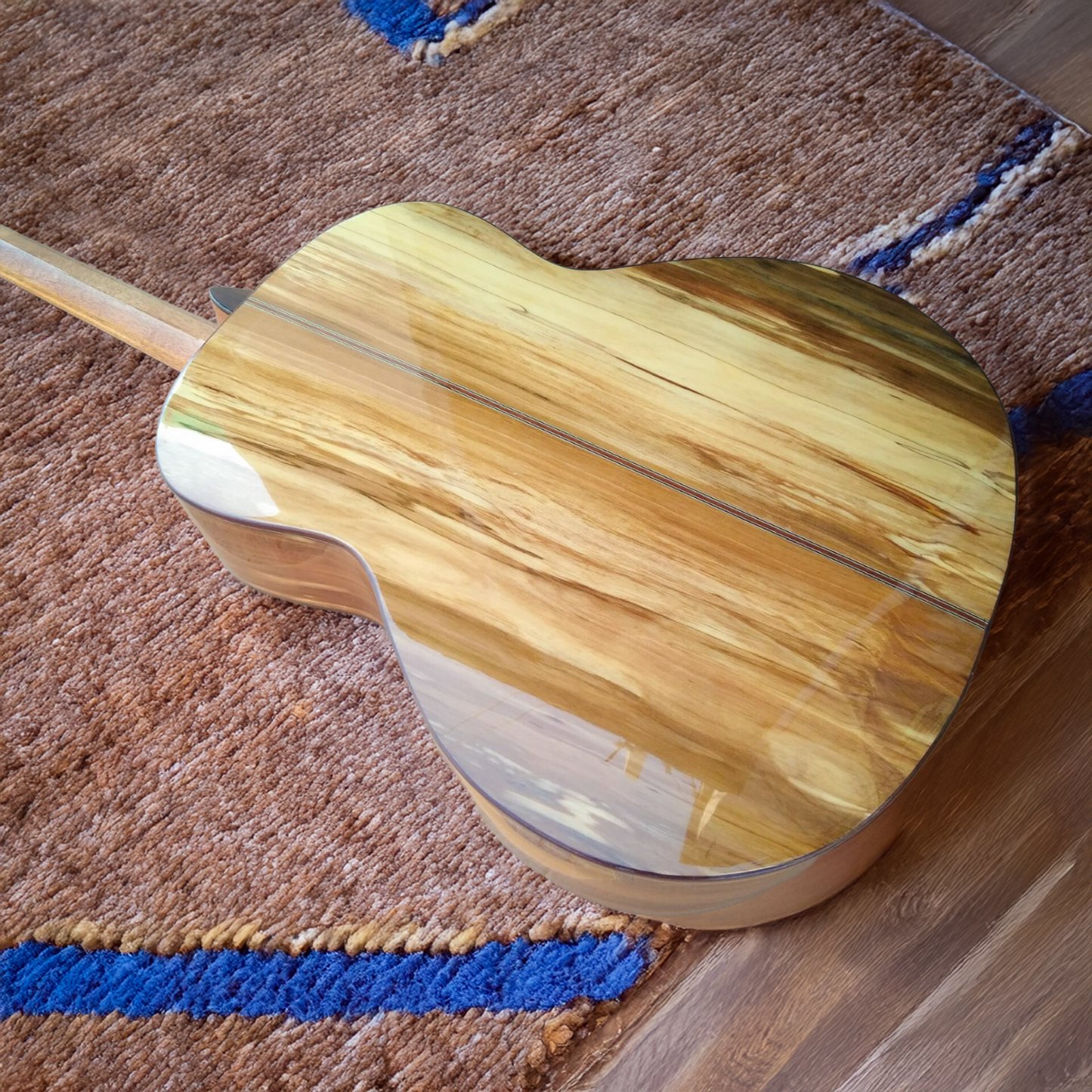 Byron Handmade All-Solid Apple Wood OM Acoustic Guitar – 39"