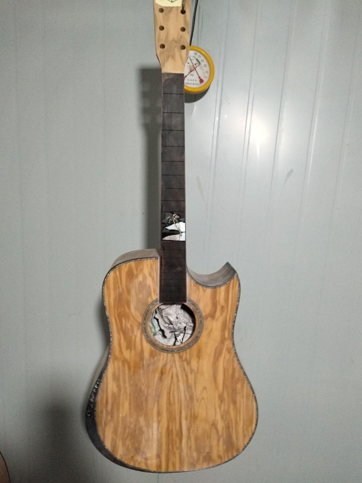 C-Custom-C Olivewood. guitar with hardcase