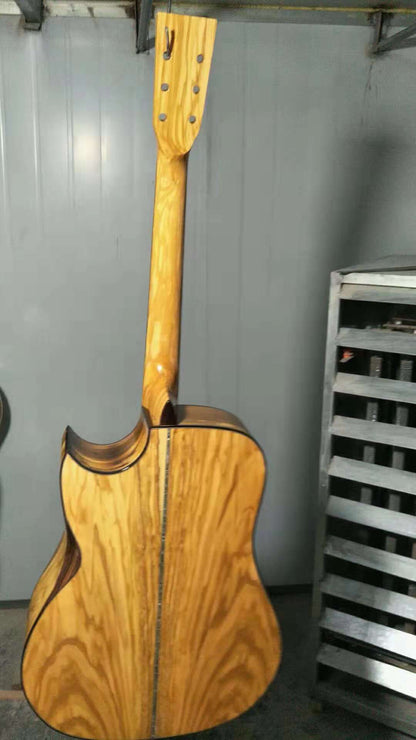 C-Custom-C Olivewood. guitar with hardcase