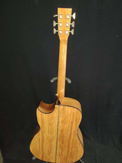 C-Custom-C Olivewood. guitar with hardcase